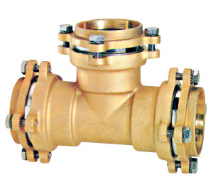 Racor “T” triple con bridas
